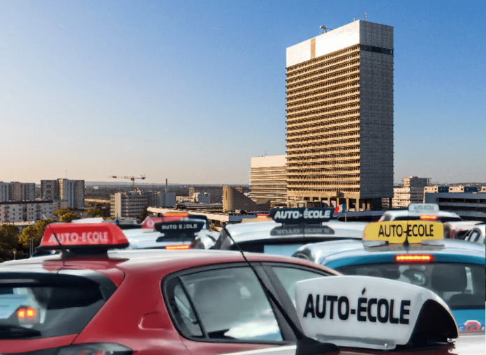 Manifestation auto-écoles Hauts-de-Seine Préfecture 92